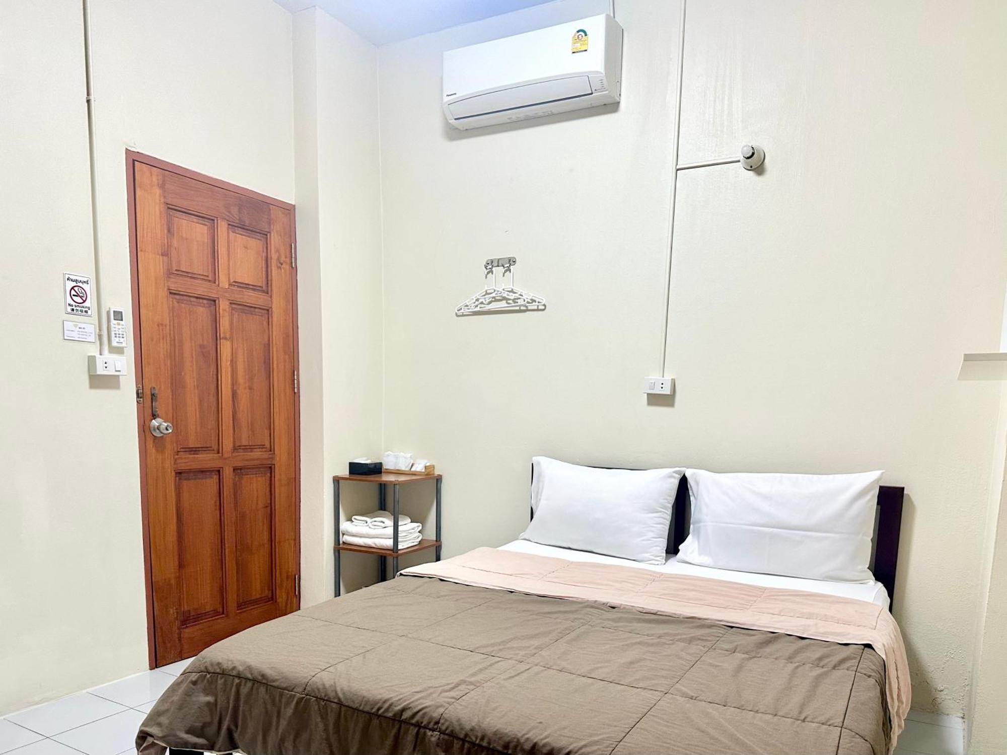 Pd Hostel กรุงเทพมหานคร ภายนอก รูปภาพ